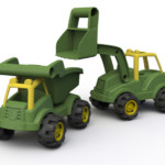 John Deere EcoRigs trucks made from biobased PE (c) BeginAgain, 2017